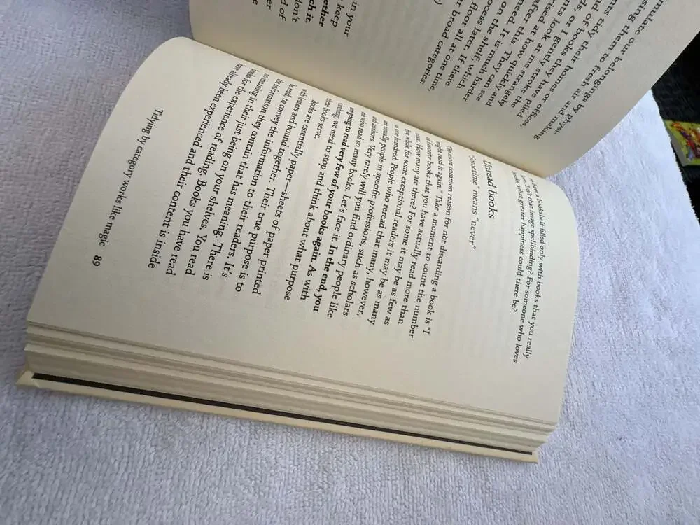 The Life-Changing Magic of Tidying Up: The Japanese Art of Decluttering and Orga